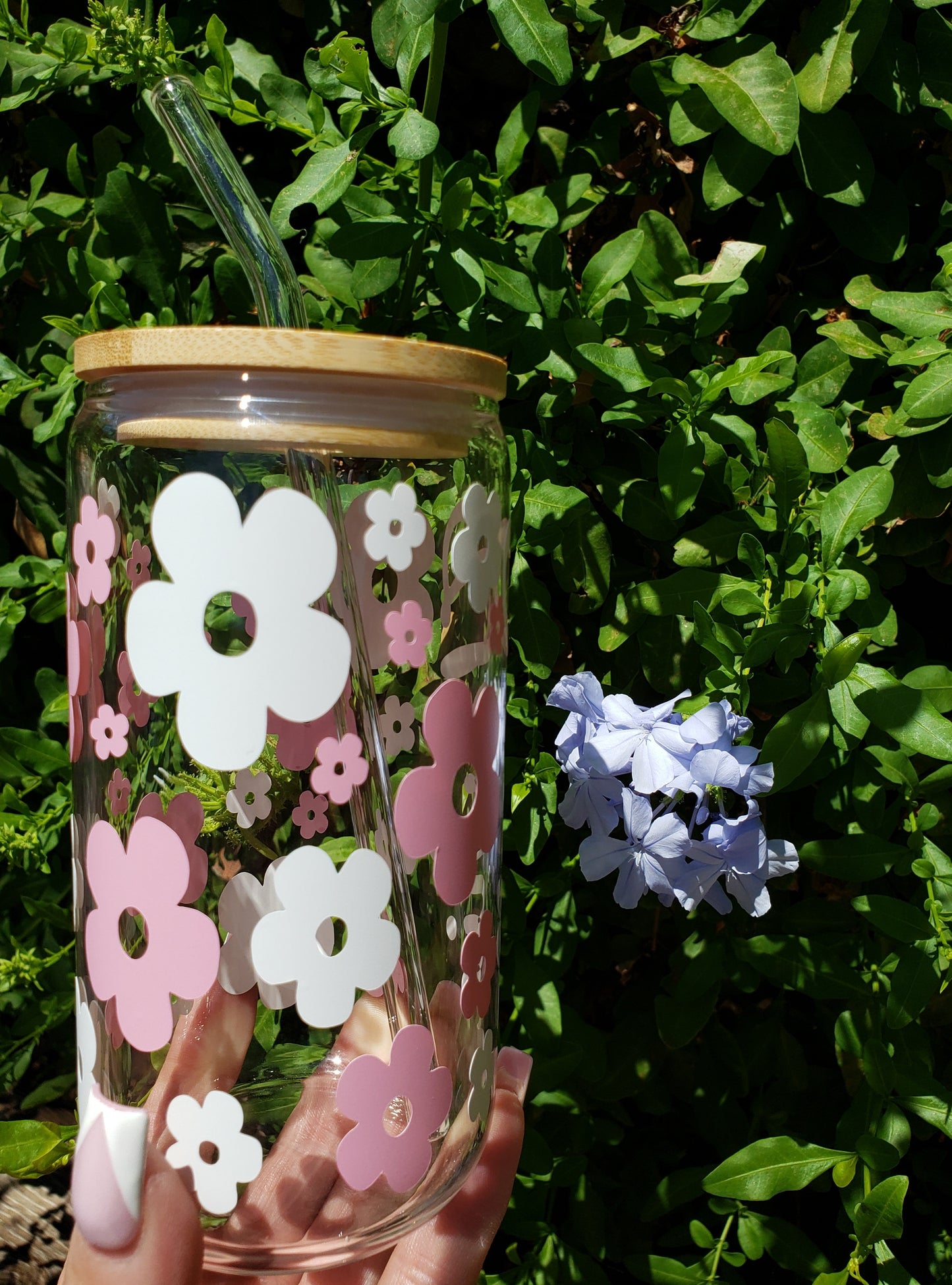 Personalized Daisy Glass Cup
