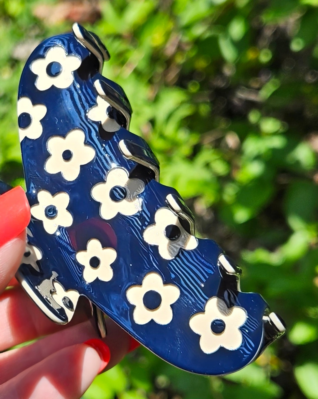 Midnight Blue Daisy Hair Claw Clip